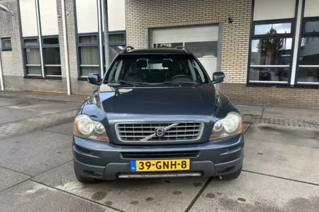 Volvo XC90 (2008) thumbnail 2
