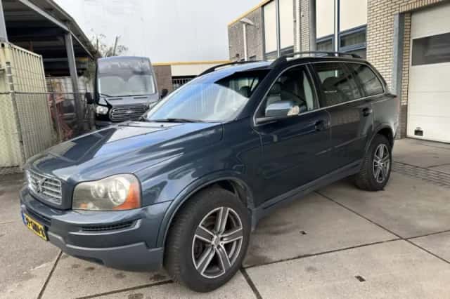 Volvo XC90 (2008) thumbnail 3