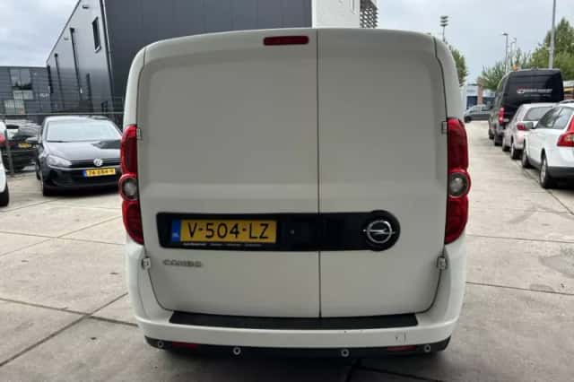 Opel Combo (2018) thumbnail 5