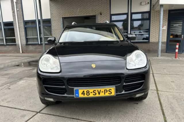 Porsche Cayenne (2006) thumbnail 2