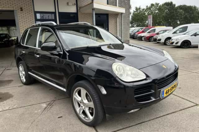 Porsche Cayenne (2006) thumbnail 3