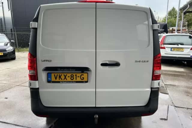 Mercedes-Benz Vito (2021) thumbnail 5