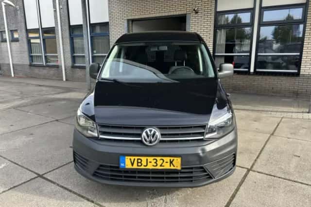 Volkswagen Caddy (2019) thumbnail 3