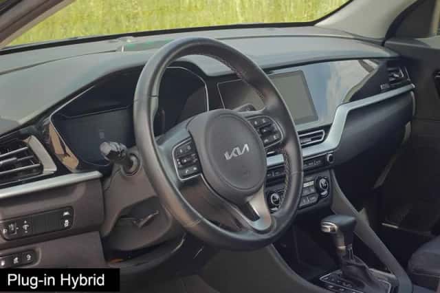 Kia Niro (2022) thumbnail 3