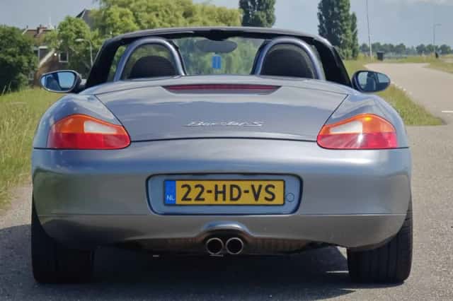 Porsche Boxster (2001) thumbnail 4