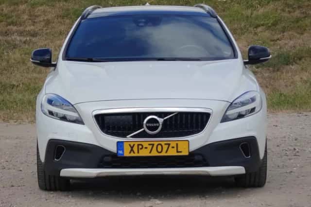 Volvo V40 Cross Country (2019) thumbnail 6