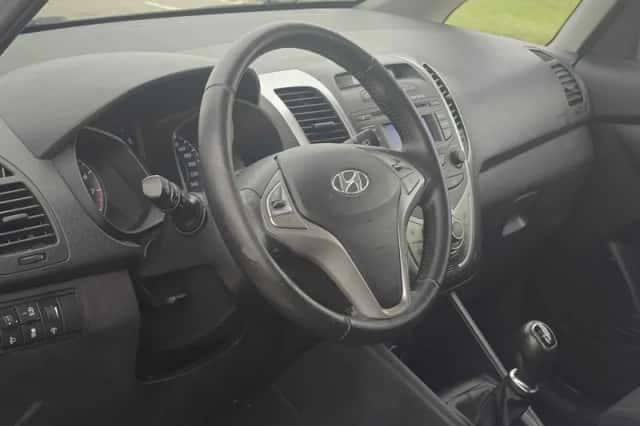 Hyundai ix20 (2011) thumbnail 2