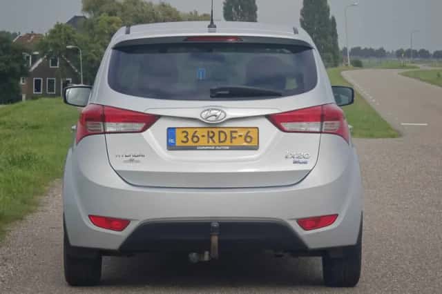 Hyundai ix20 (2011) thumbnail 4