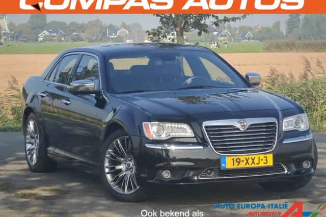 Lancia Thema (2012) thumbnail 1