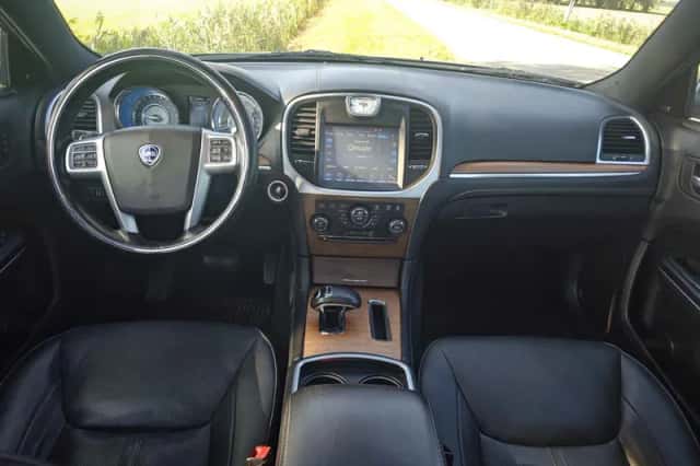Lancia Thema (2012) thumbnail 3