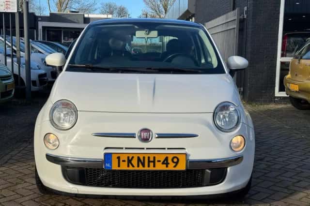 Fiat 500 (2011) thumbnail 2