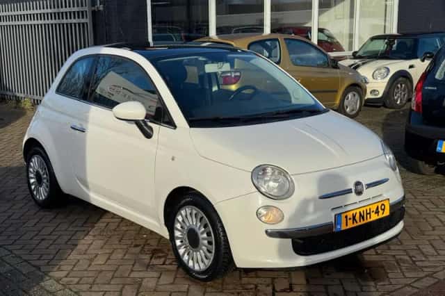 Fiat 500 (2011) thumbnail 3