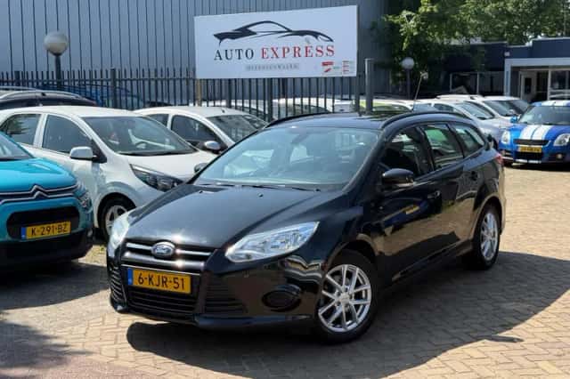 Ford Focus (2013) thumbnail 1