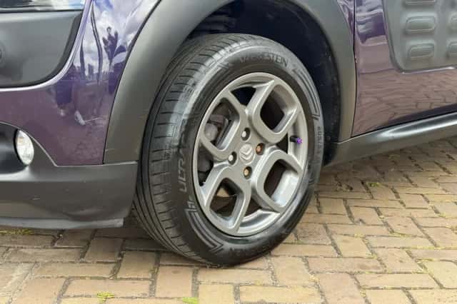 Citroën C4 Cactus (2015) thumbnail 3