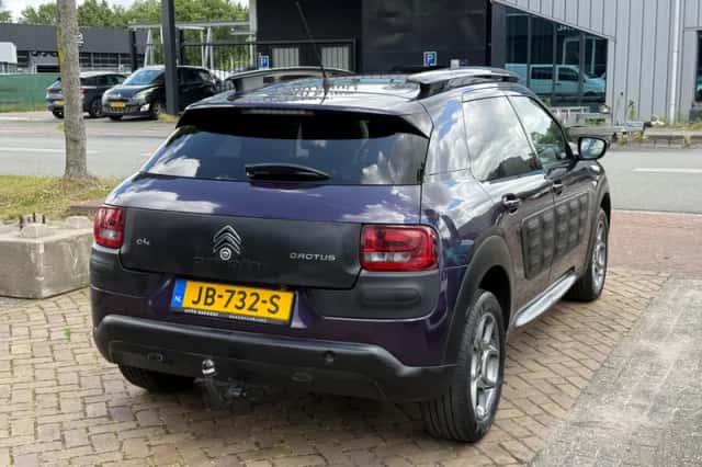 Citroën C4 Cactus (2015) thumbnail 4