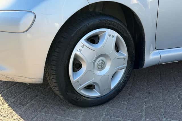 Toyota Aygo (2008) thumbnail 4
