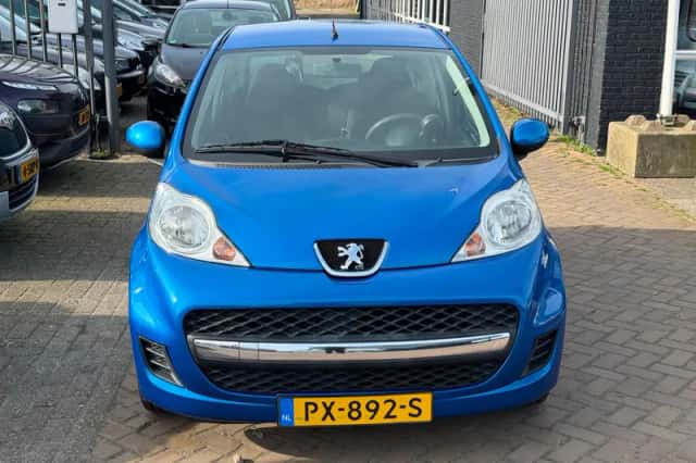 Peugeot 107 (2009) thumbnail 5