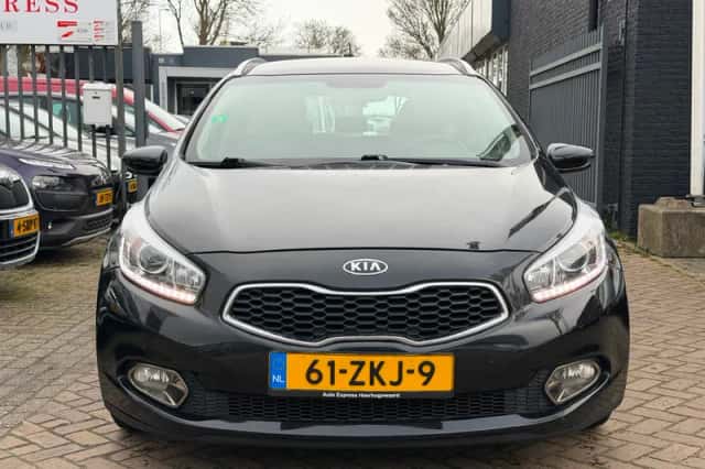 Kia Ceed (2013) thumbnail 5