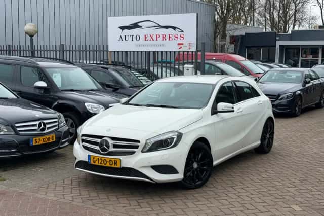 Mercedes-Benz A-Klasse (2014) thumbnail 1