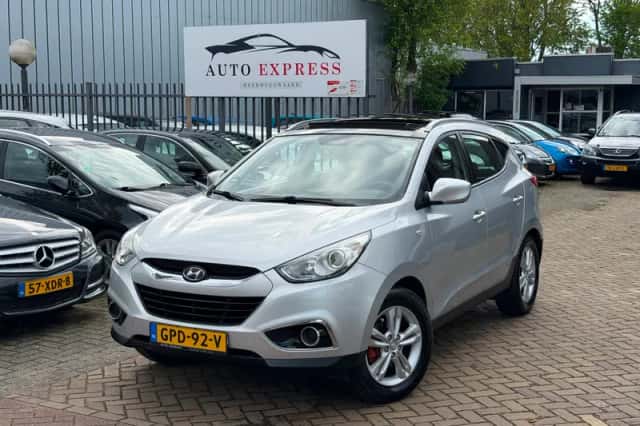 Hyundai ix35 (2012) thumbnail 1