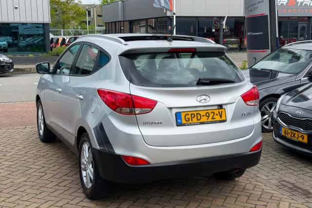 Hyundai ix35 (2012) thumbnail 4