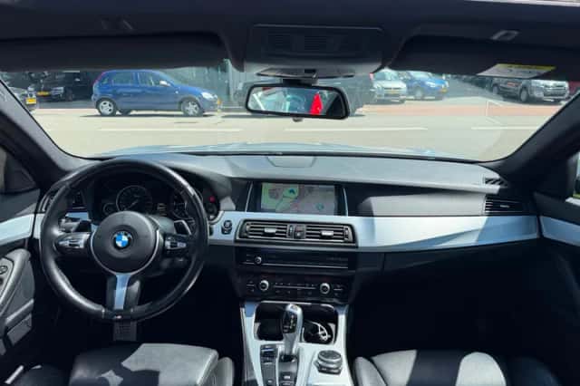 BMW 5-Serie (2016) thumbnail 2