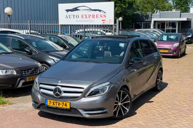 Mercedes-Benz B-Klasse (2014) thumbnail 1