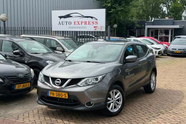 Nissan Qashqai (2017) thumbnail 1