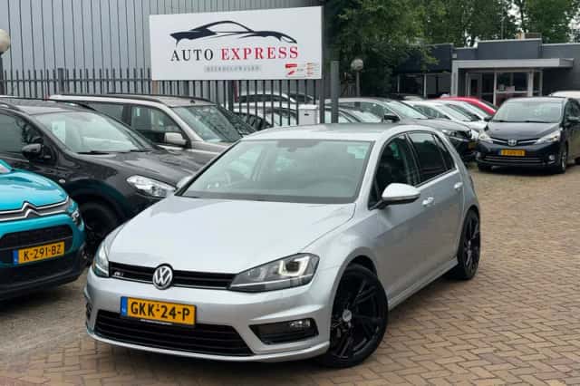 Volkswagen Golf (2014) thumbnail 1