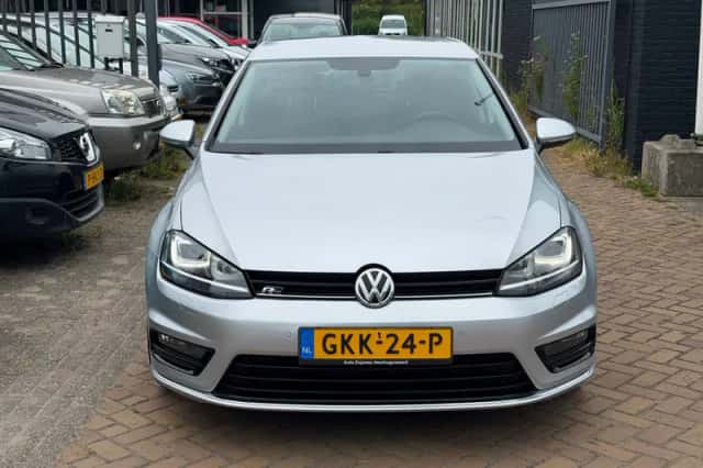 Volkswagen Golf (2014) thumbnail 5