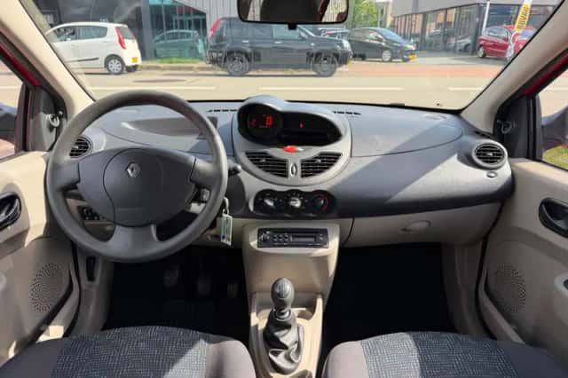 Renault Twingo (2009) thumbnail 2