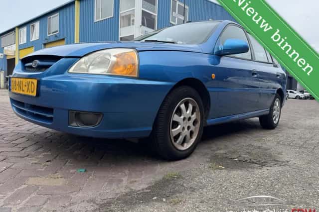 Kia Rio (2003) thumbnail 1