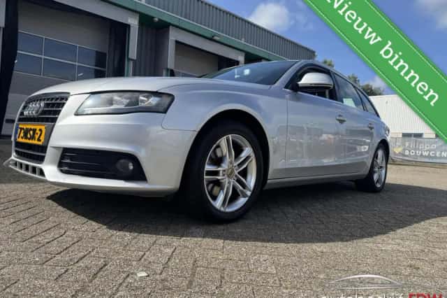 Audi A4 (2009) thumbnail 1
