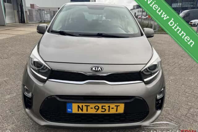 Kia Picanto (2017) thumbnail 2