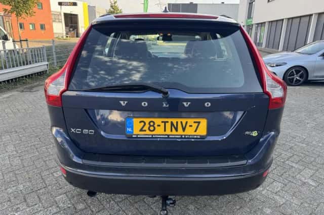Volvo XC60 (2012) thumbnail 6