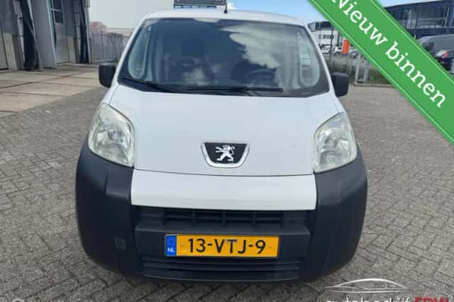 Peugeot Bipper (2008) thumbnail 3