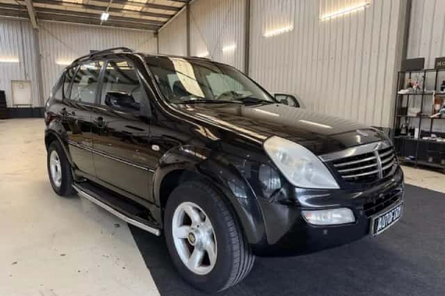 SsangYong Rexton (2005) thumbnail 2