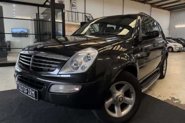 SsangYong Rexton (2005) thumbnail 4