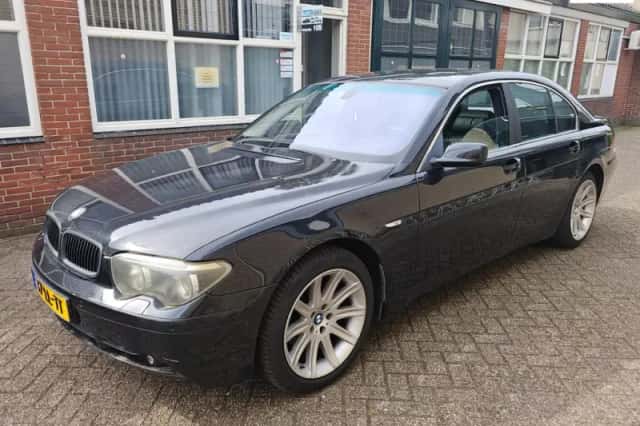 BMW 7-Serie (2003) thumbnail 1