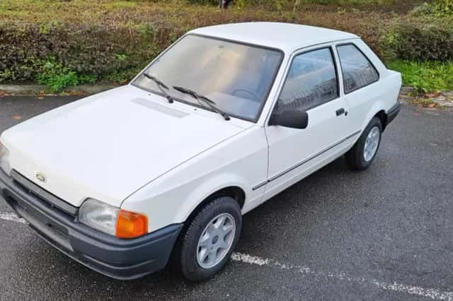 Ford Escort (1986) thumbnail 2