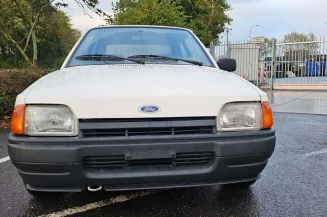Ford Escort (1986) thumbnail 3