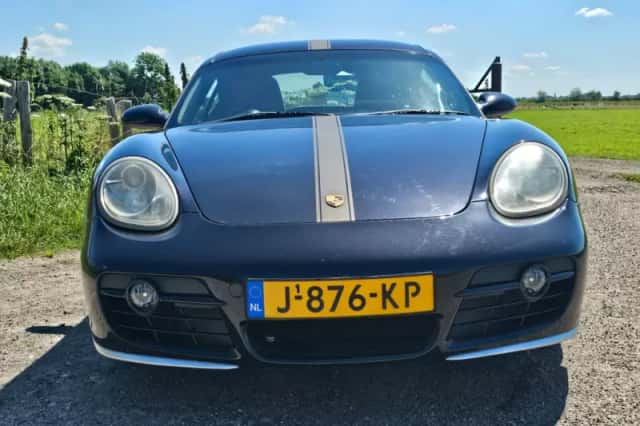 Porsche Cayman (2005) thumbnail 2