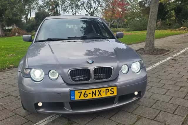BMW 3-Serie (2004) thumbnail 2