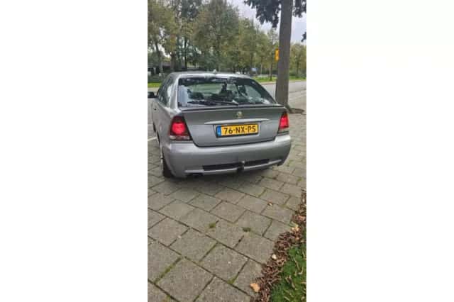 BMW 3-Serie (2004) thumbnail 4