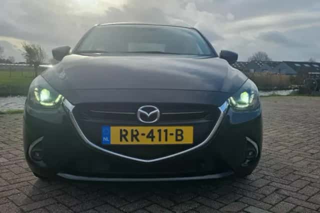 Mazda 2 (2018) thumbnail 2