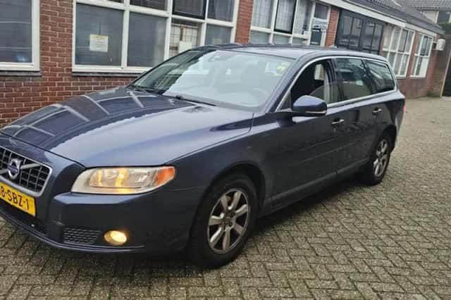 Volvo V70 (2011) thumbnail 1