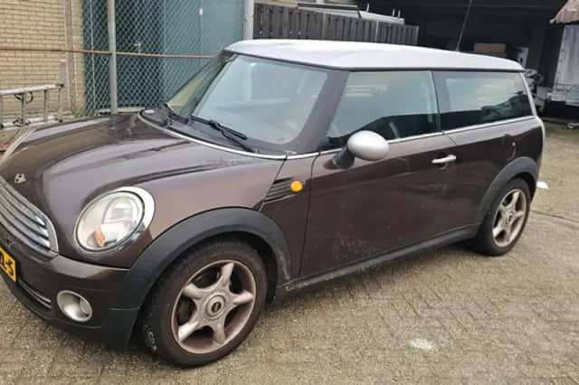 MINI Clubman (2009) thumbnail 1