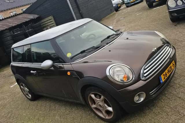 MINI Clubman (2009) thumbnail 5