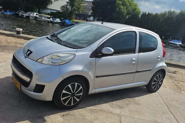 Peugeot 107 (2009) thumbnail 1