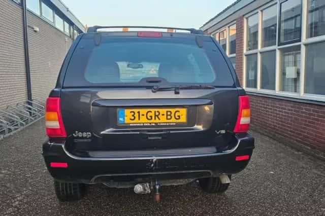 Jeep Grand Cherokee (2001) thumbnail 5